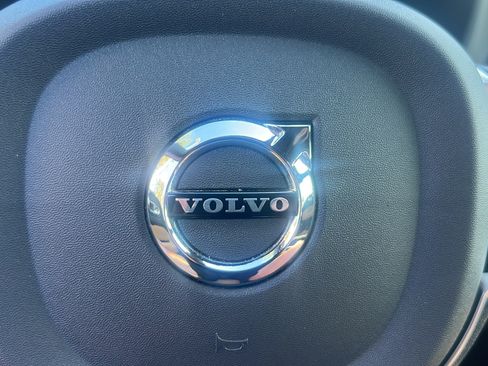 Used 2022 Volvo XC60 B6 Inscription AWD/4WD image 34