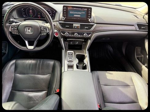 Used 2018 Honda Accord Touring image 26