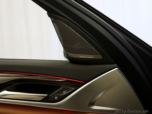 Certified 2023 BMW 530i xDrive w/ Premium Package image 23