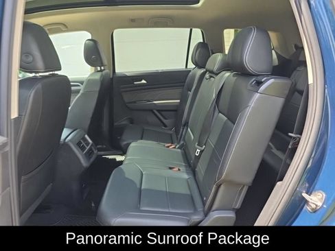Used 2023 Volkswagen Atlas SE w/ Panoramic Sunroof Package AWD/4WD image 7