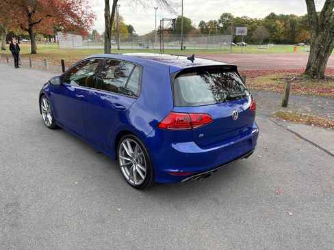 Used 2017 Volkswagen Golf 4-Door image 15
