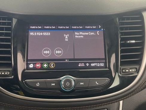 Used 2020 Chevrolet Trax LS image 39