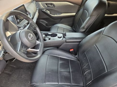 Used 2023 Nissan Rogue S AWD/4WD image 8
