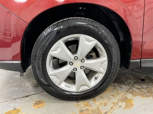 Used 2014 Subaru Forester 2.5i Limited image 27