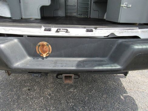 Used 2015 Chevrolet Express 2500 RWD image 20