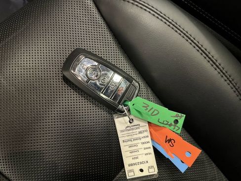 Used 2024 Lincoln Corsair Grand Touring w/ Rear Removable Package Tray image 28