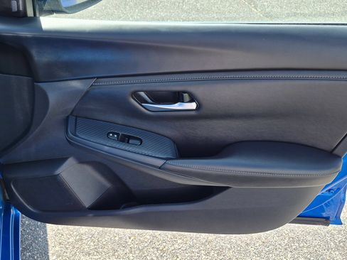 Used 2025 Nissan Sentra SV FWD image 31