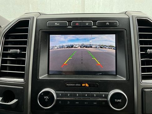 Used 2020 Ford Expedition XLT w/ Equipment Group 202A image 32