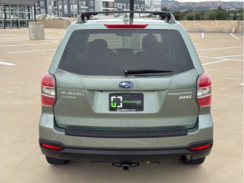 Used 2016 Subaru Forester 2.5i Premium AWD/4WD image 7
