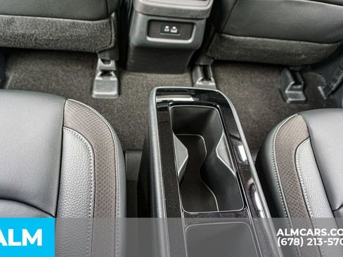 Used 2025 Nissan Pathfinder SL w/ SL Premium Package image 34