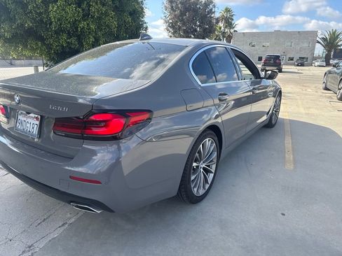 Used 2021 BMW 530i w/ Convenience Package RWD image 5