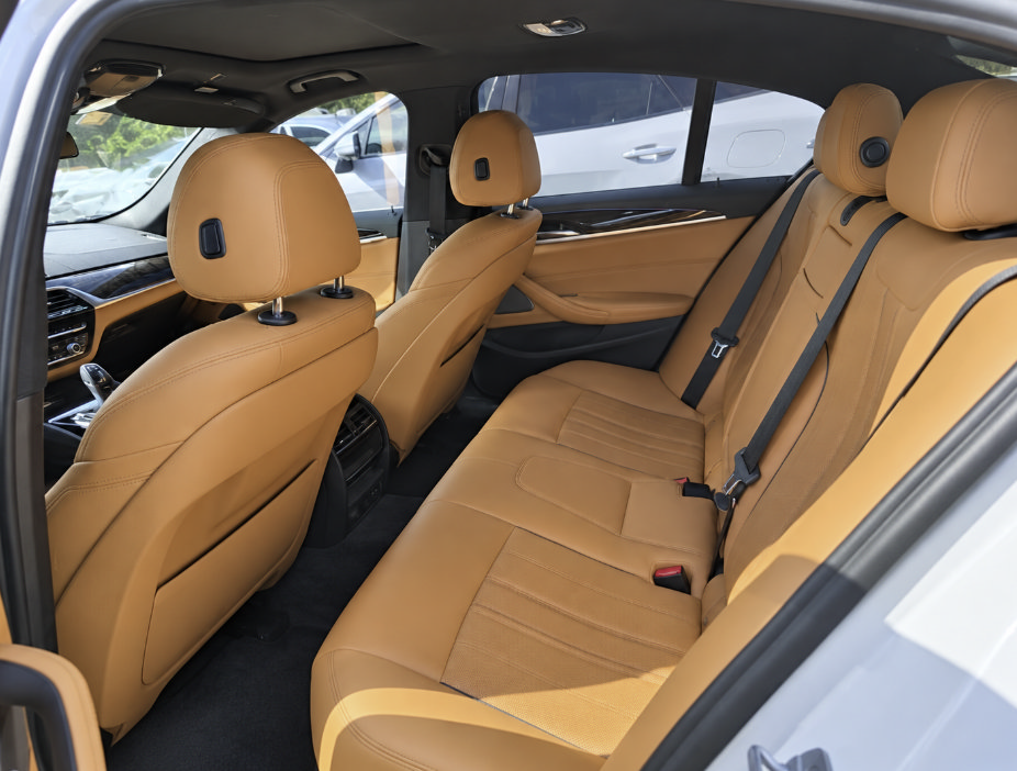 Used 2020 BMW 540i w/ Convenience Package RWD image 6