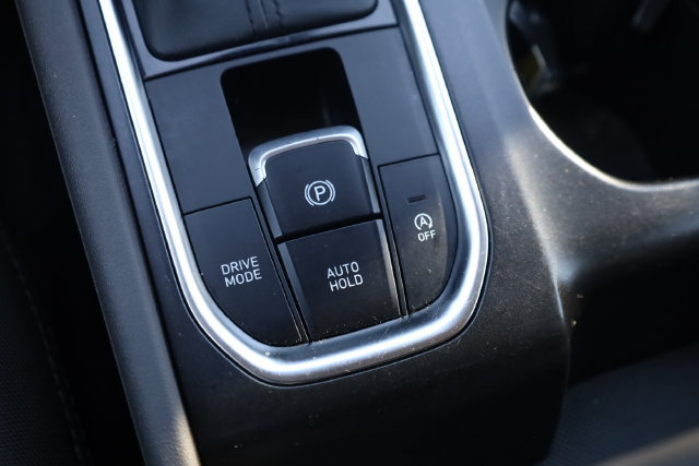 Used 2020 Hyundai Santa Fe SEL FWD image 20