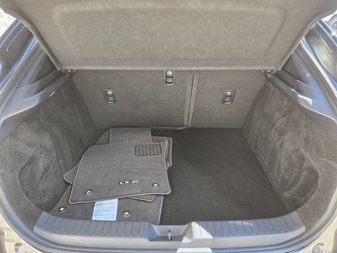Used 2025 MAZDA CX-30 AWD 2.5 S w/ Select Sport Pkg image 17