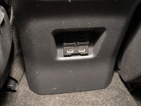 Used 2023 Toyota RAV4 XLE image 7