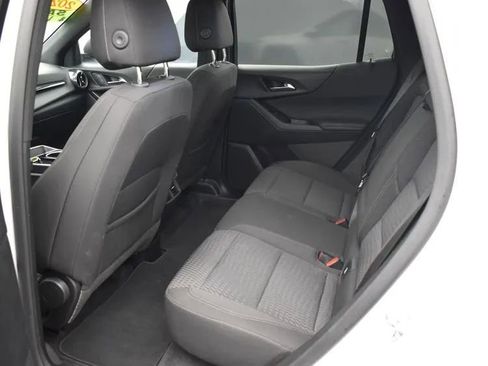 Used 2025 Chevrolet Equinox LT FWD image 15