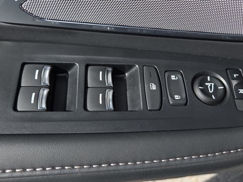 Used 2025 Acura RDX SH-AWD w/ Technology Package image 39