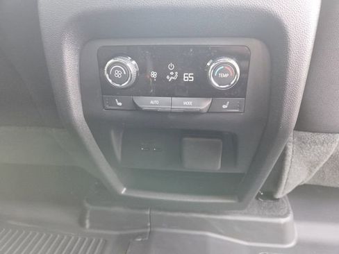 New 2026 Chevrolet Traverse RS w/ LPO, Floor Liner Package AWD/4WD image 19