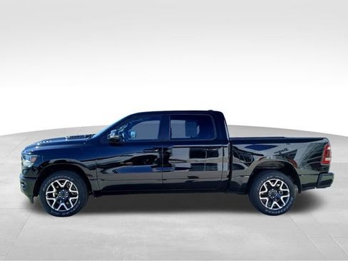 Used 2023 RAM 1500 Laramie AWD/4WD image 2