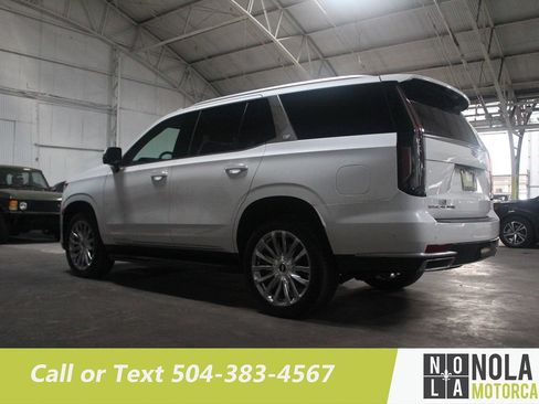 Used 2022 Cadillac Escalade Premium Luxury RWD image 19