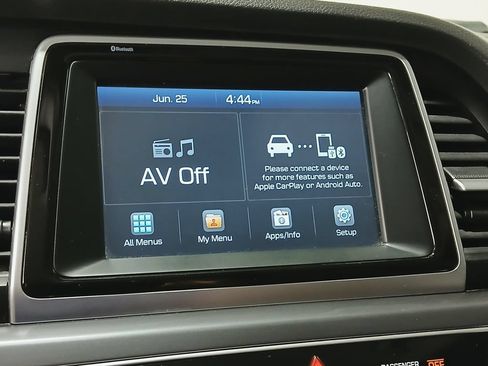 Used 2018 Hyundai Sonata SE FWD image 19