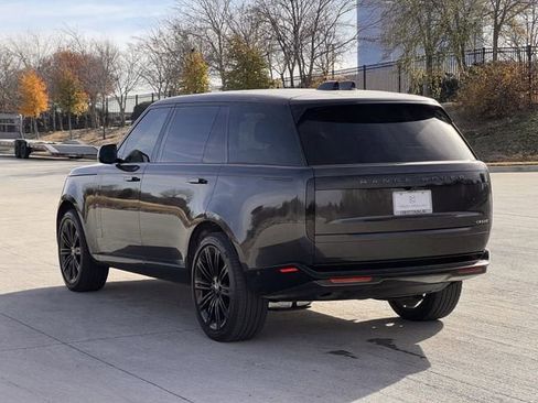 Used 2025 Land Rover Range Rover Long Wheelbase SE image 7