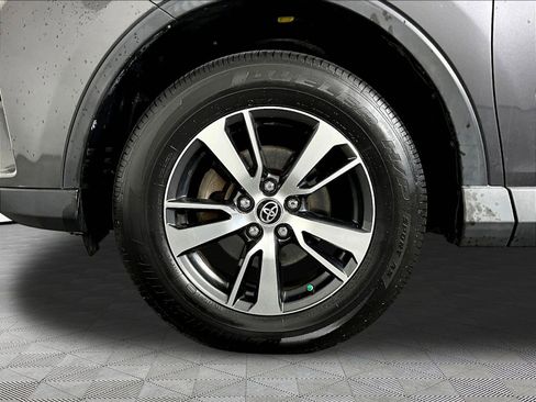 Used 2017 Toyota RAV4 XLE w/ Plus Special Value Package FWD image 29