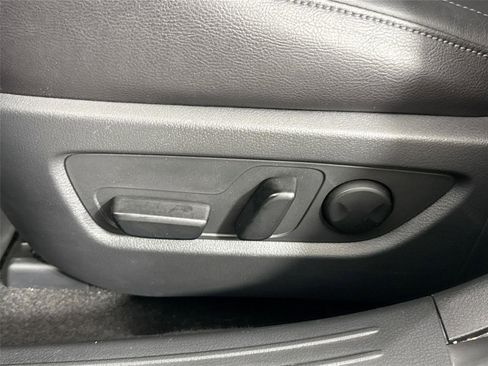 Certified 2025 MAZDA CX-50 AWD 2.5 S w/ Premium Plus Pkg image 32