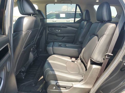 Used 2024 Honda Pilot Touring image 23