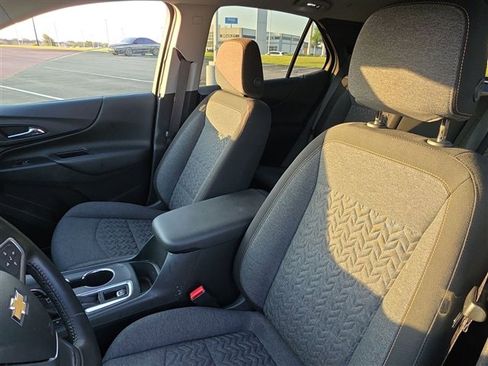 Used 2022 Chevrolet Equinox LT image 13
