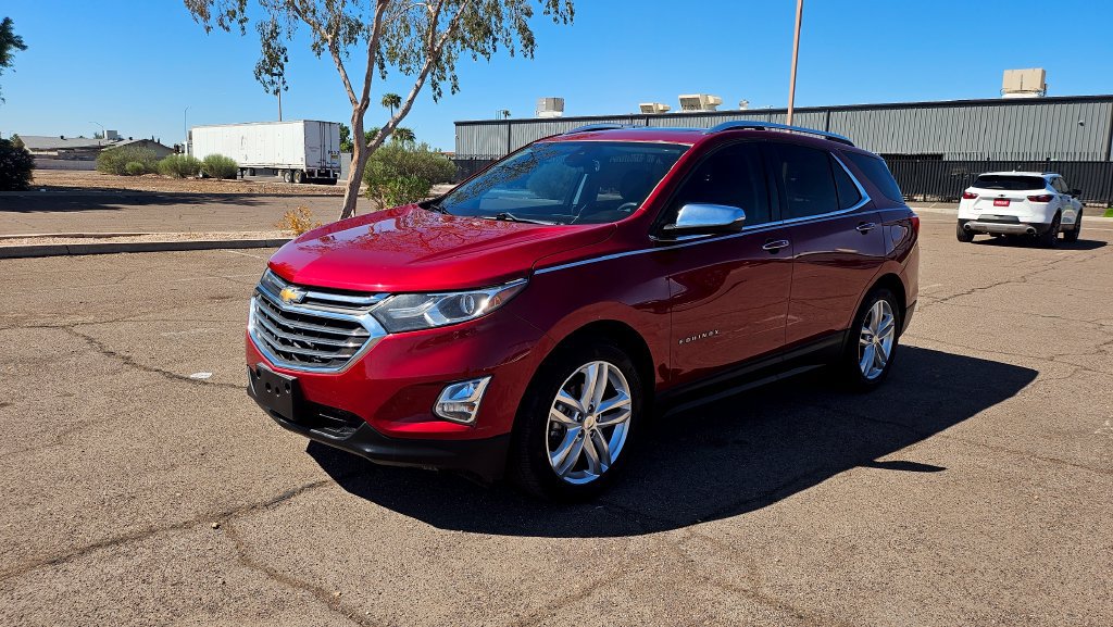 Used 2018 Chevrolet Equinox Premier FWD image 4