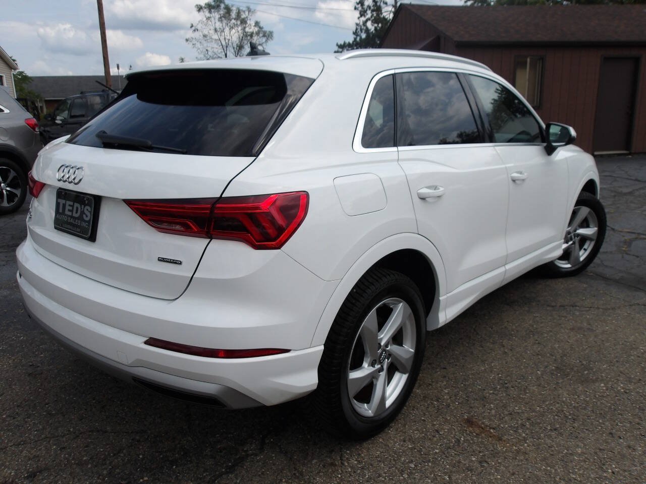 Used 2019 Audi Q3 2.0T Premium AWD/4WD image 6