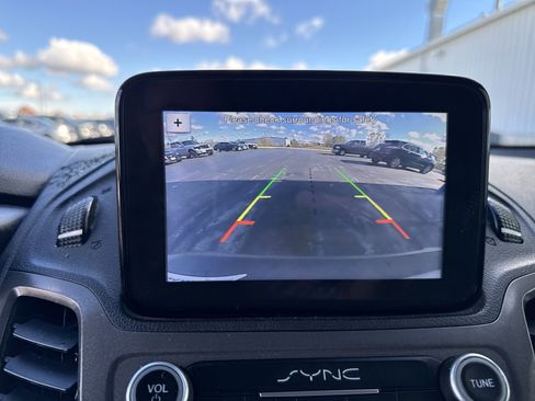 Used 2020 Ford Transit Connect XL image 34