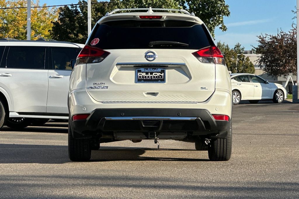 Used 2020 Nissan Rogue SL FWD image 8