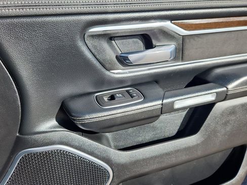 Used 2021 RAM 1500 Laramie image 15
