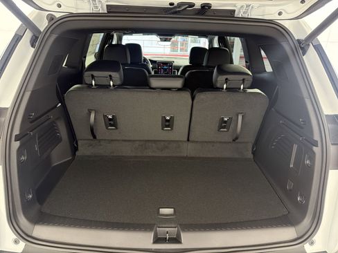 New 2026 GMC Acadia Elevation image 26