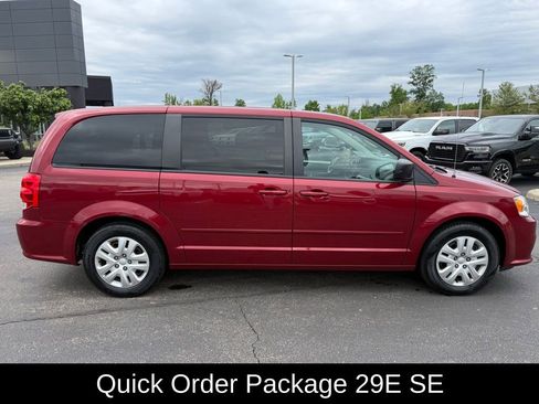 Used 2016 Dodge Grand Caravan SE w/ Quick Order Package 29E SE FWD image 2