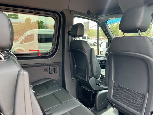 New 2025 Mercedes-Benz Sprinter 2500 image 20