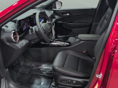 New 2026 Chevrolet Trax RS w/ Driver Confidence Package FWD image 8