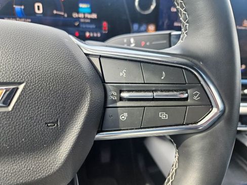 Used 2025 Chevrolet Equinox EV LT FWD image 17