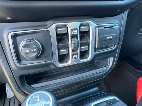 Used 2020 Jeep Gladiator Sport w/ Quick Order Package 24S image 58