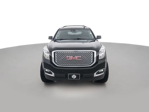 Used 2016 GMC Yukon Denali w/ Open Road Package AWD/4WD image 2