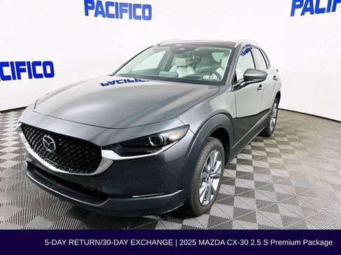 Used 2025 MAZDA CX-30 AWD 2.5 S w/ Premium Package image 4