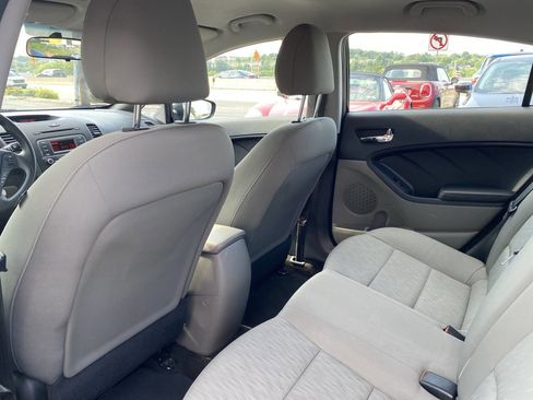 Used 2015 Kia Forte LX FWD image 13
