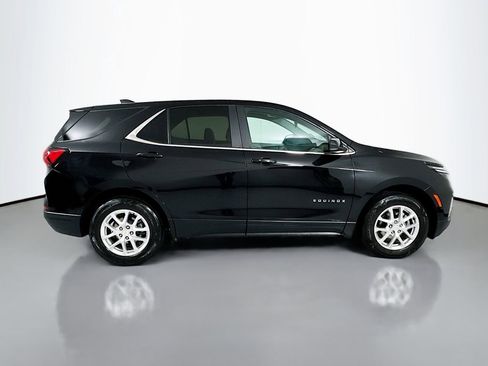 Used 2022 Chevrolet Equinox LT w/ LPO, Floor Liner Package image 9