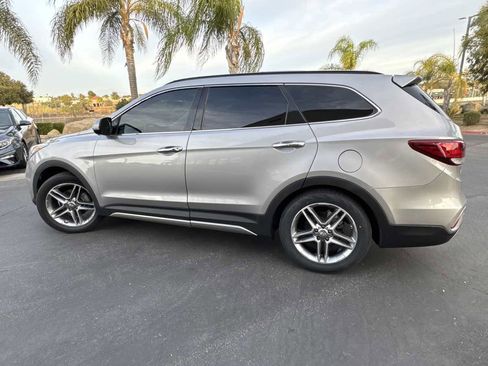 Used 2017 Hyundai Santa Fe Limited image 13