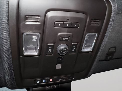 Certified 2024 Chevrolet Tahoe High Country AWD/4WD image 31