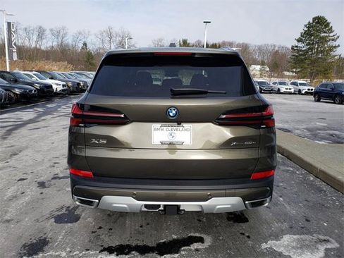 New 2026 BMW X5 xDrive50e w/ Climate Comfort Package image 6
