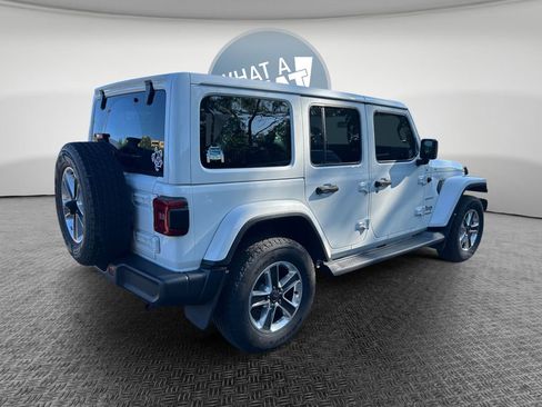 Used 2021 Jeep Wrangler Unlimited Sahara w/ LED Lighting Group AWD/4WD image 3