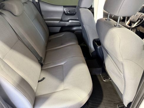 Used 2019 Toyota Tacoma SR5 RWD image 24